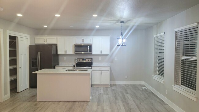 Foto del edificio - Beautiful and Spacious Home In Grimes