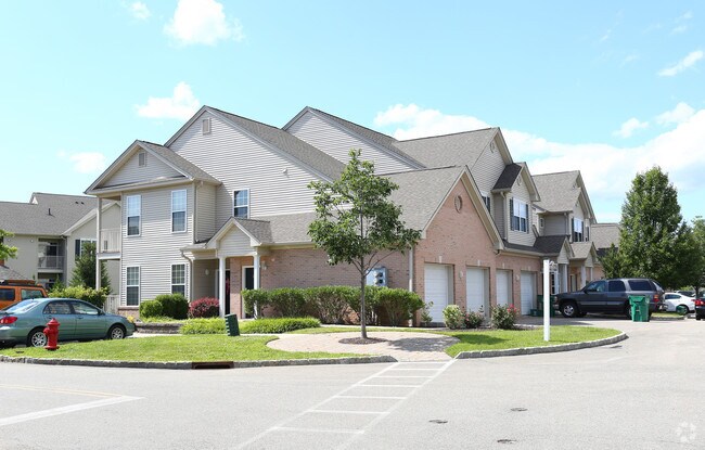 Foto del edificio - Riverbend at Wappingers Falls