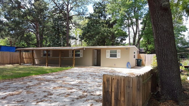Foto del edificio - 1824 Brookview Dr S
