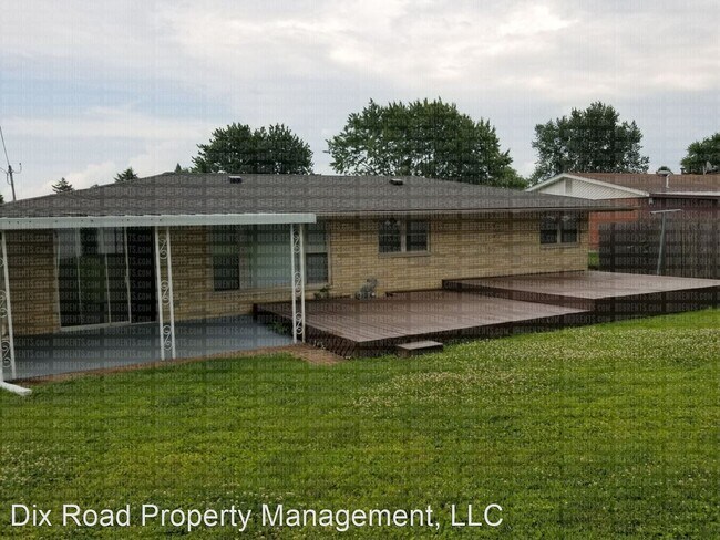 Building Photo - 3 br, 1.5 bath House - 1385 Maplegrove Drive