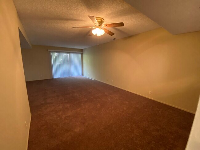 Living Room - 733 Euclid Ave