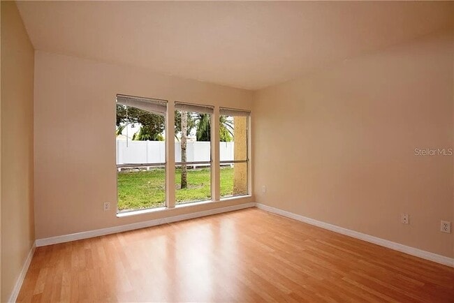 Foto del edificio - 3403 Clark Rd