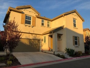 Building Photo - 860 Blossom Rock Ln