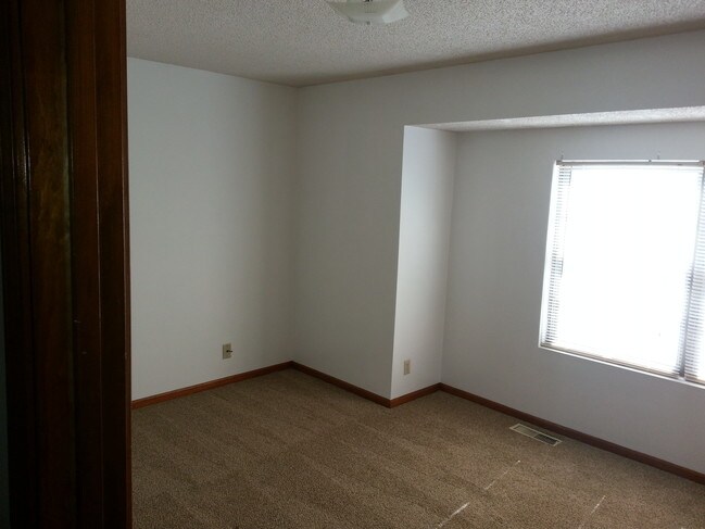 Foto del edificio - Southern Hills Townhomes