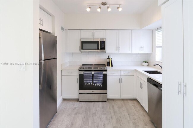 Foto del edificio - 7640 SW 54th Ct