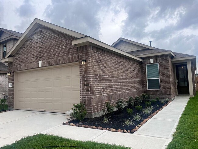 Foto del edificio - 15723 Winter Heights Dr