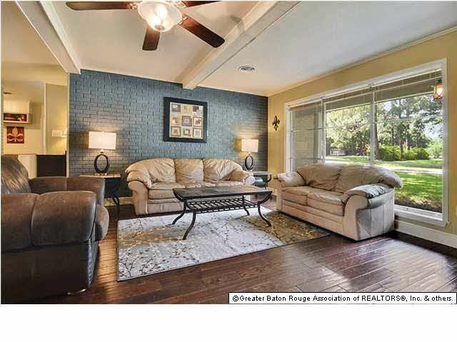 Building Photo - 10822 Waverland Dr