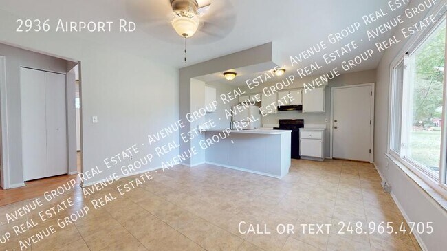 Foto del edificio - 2936 Airport Rd