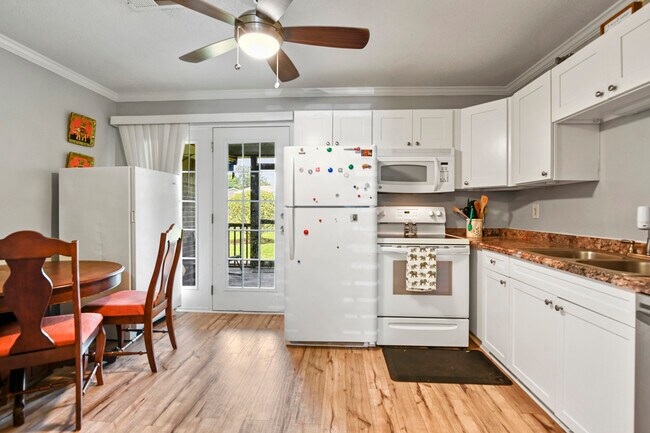 Foto del edificio - 1735 Boone Hall Dr