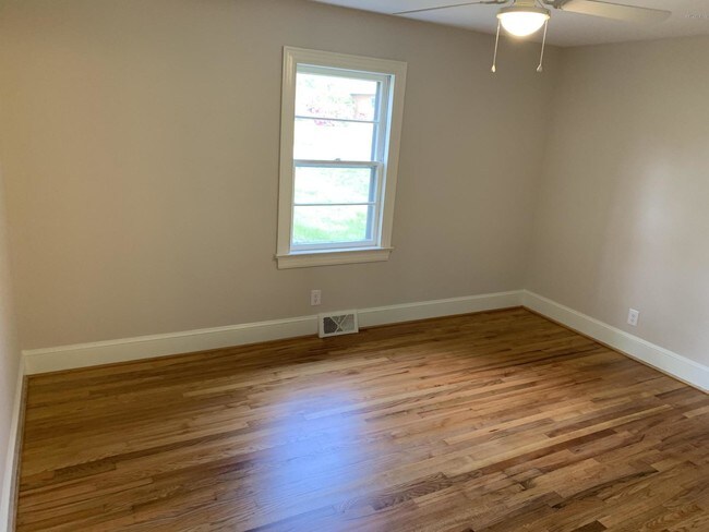 1303 E Wright Rd Greenville Nc 27858 House For Rent In