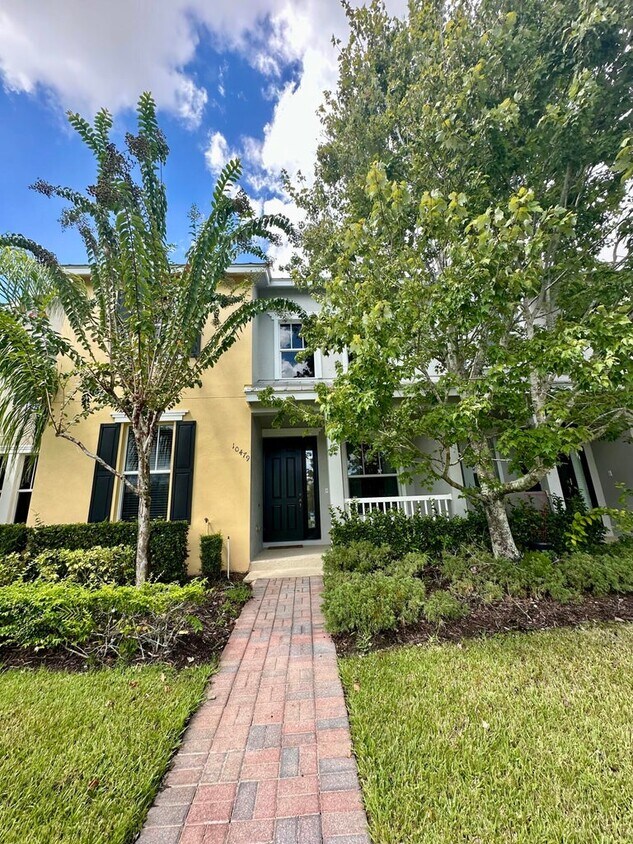 Foto principal - 10479 SW Westlawn Blvd