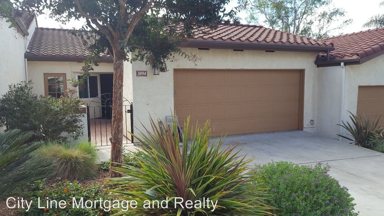 Primary Photo - 3 br, 2.5 bath House - 3894 Murray Hill Road