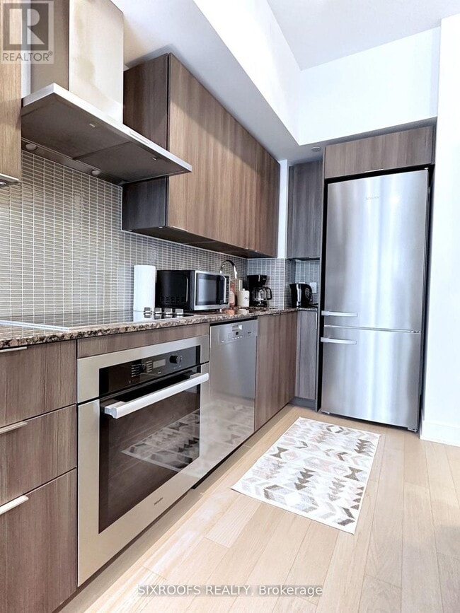 Building Photo - 30 Shore Breeze Dr