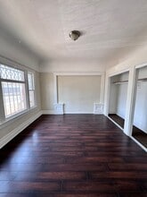 Building Photo - 963 Price St