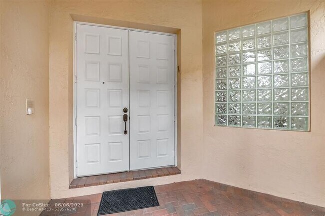 Foto del edificio - 11081 Springbrook Cir