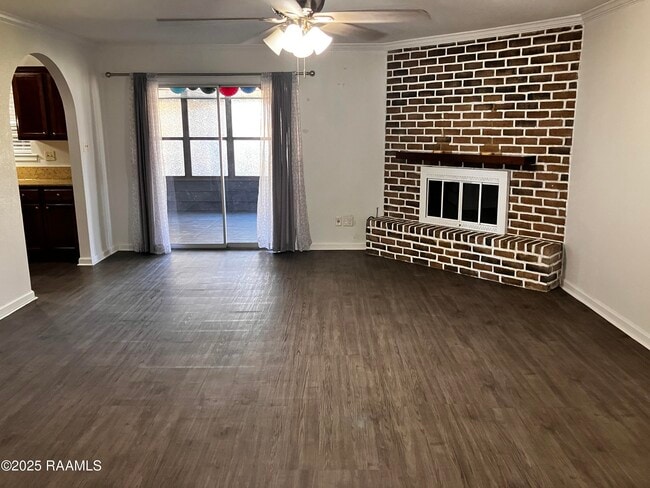 Building Photo - 107 St Nicholas Dr