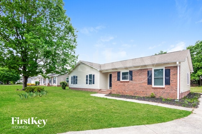 Foto del edificio - 3541 Heather Ln