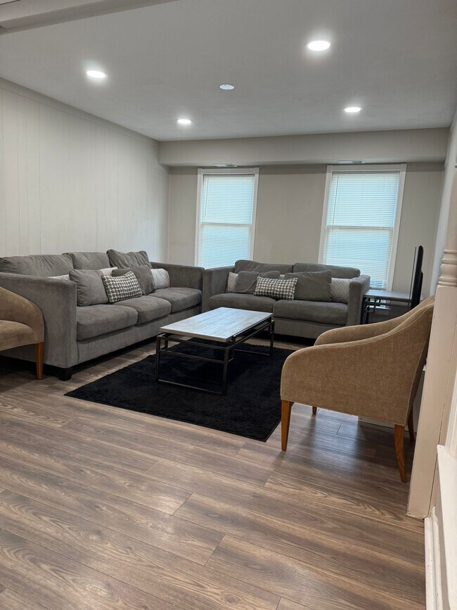 Foto del edificio - 2823 Chablis Cir