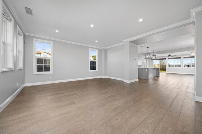 Foto del edificio - Modern Two Story Home with Huge Primary Be...