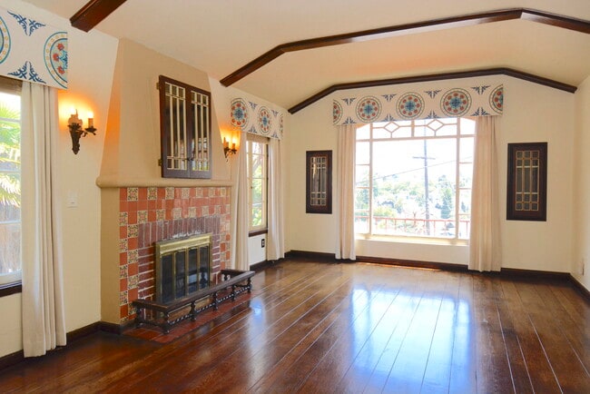 Foto del edificio - 645 Jean St