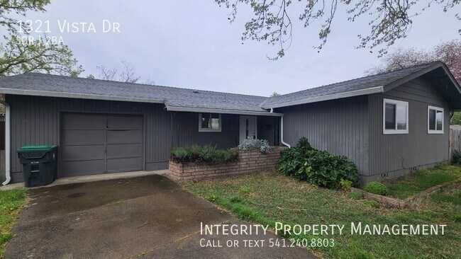 Foto del edificio - 1321 Vista Dr