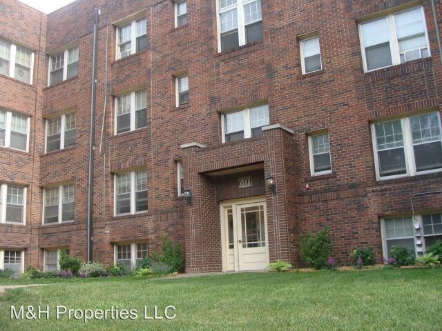 Primary Photo - 601 Ridgewood Ave