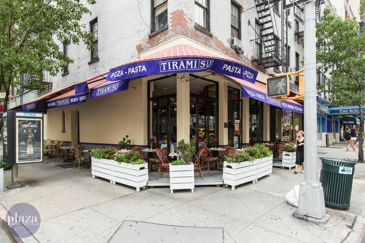 Building Photo - 1425 3rd Ave