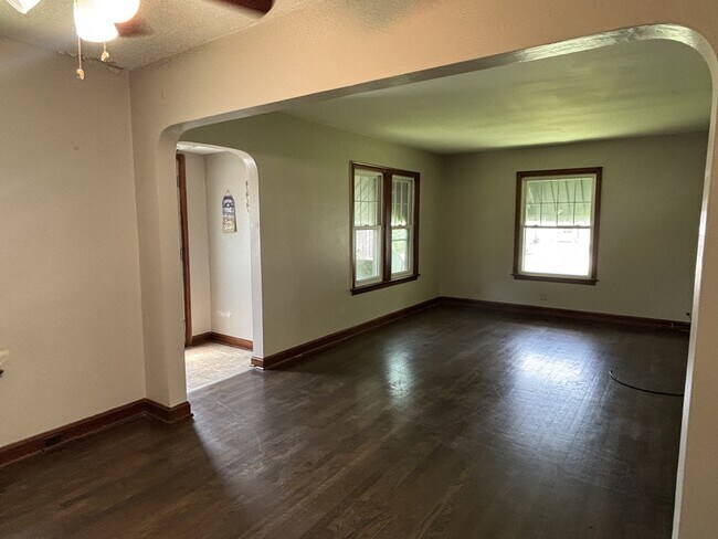 Foto del edificio - 1050 Clearview St NW
