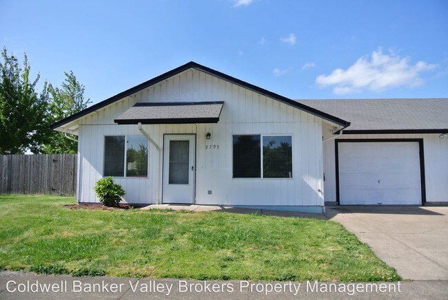 Foto del edificio - 2703 Moraga Ave SE