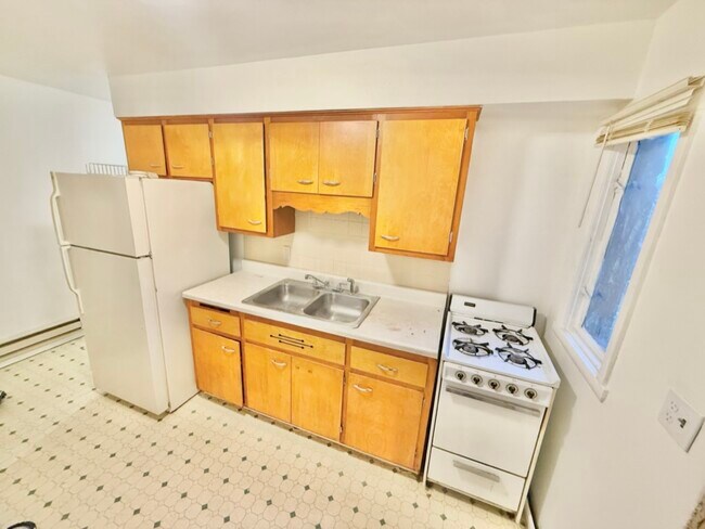 Foto del edificio - 1226 N Main St