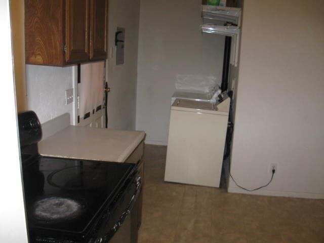 Building Photo - 155 S Hawkes Ct