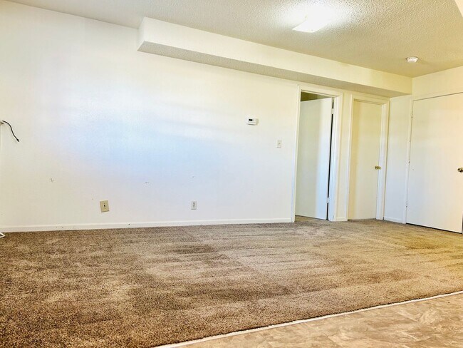 Foto del edificio - Spacious Two Bedroom Home