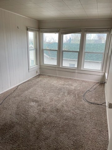 Dormitorio - 150 S Kenwood St