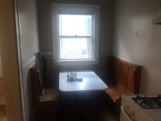 Building Photo - 3514 14th Ave S