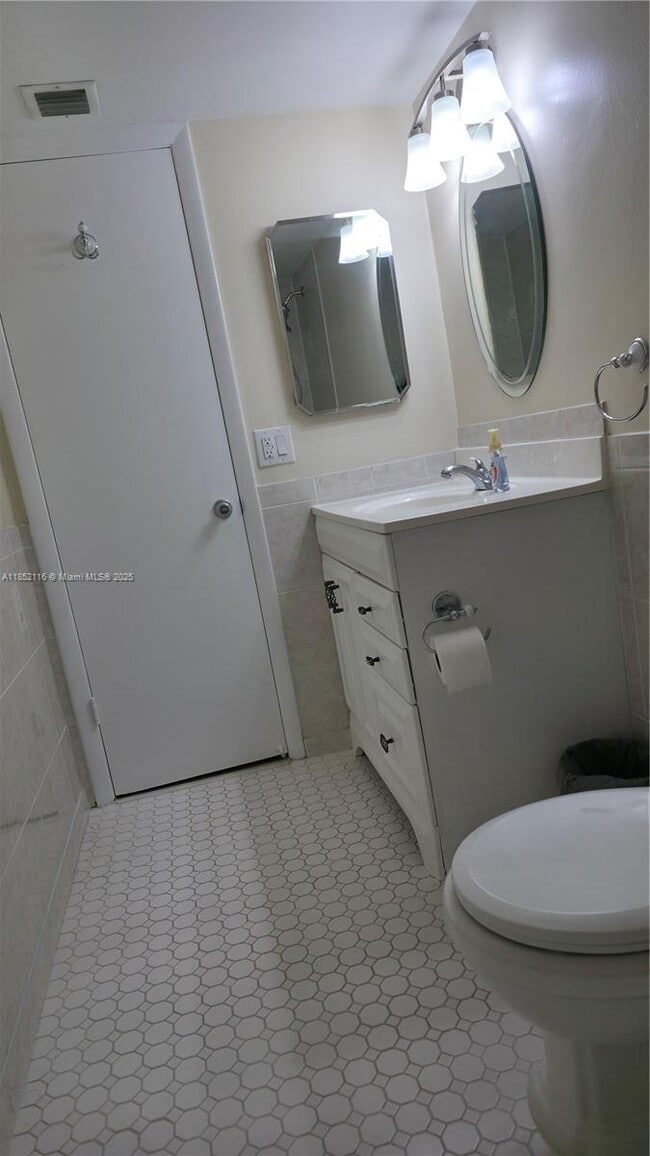 Foto del edificio - 3905 N Nob Hill Rd