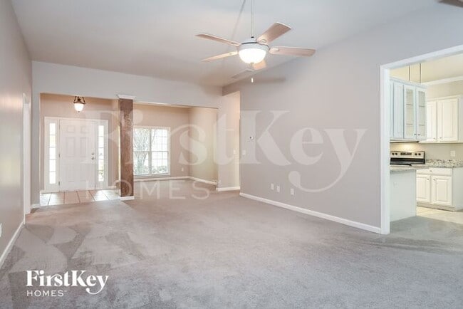 Building Photo - 127 Chickory Ln