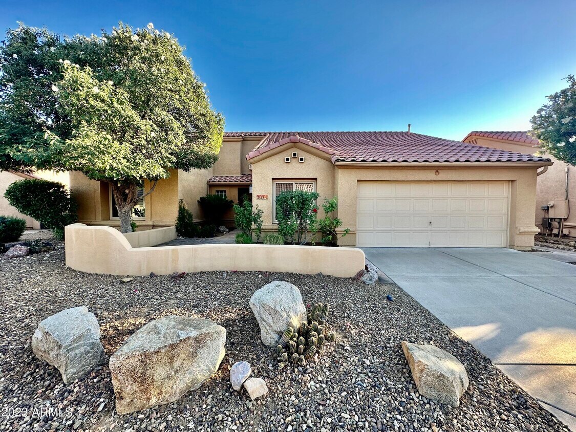 Primary Photo - 9071 E Caribbean Ln