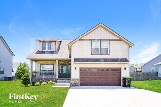 Building Photo - 502 Latham Ct