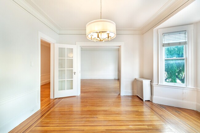 Foto del edificio - 2921 Washington St