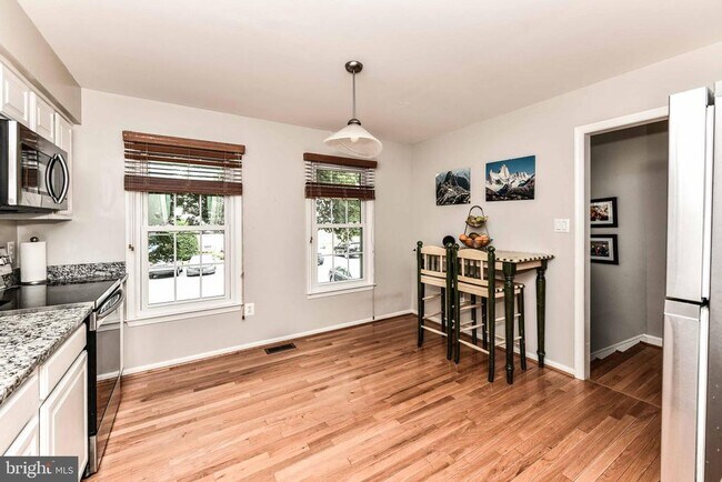 Foto del edificio - 6862 Williamsburg Pond Ct