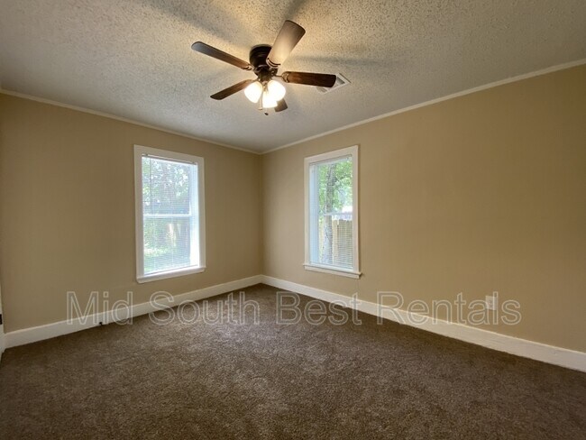 Foto del edificio - 1908 Boyce St