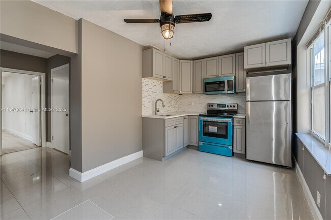 Foto del edificio - 2620 NW 83rd Ave