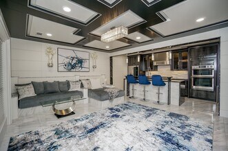 Building Photo - 5711 Sugar Hill Dr