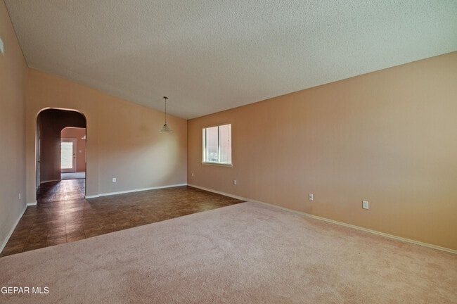 Building Photo - 14281 Lasso Rock Dr