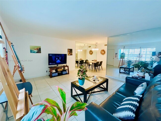 Building Photo - 419 Golden Isles Dr