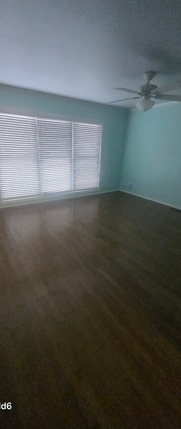 Foto del edificio - 550 Washington Blvd