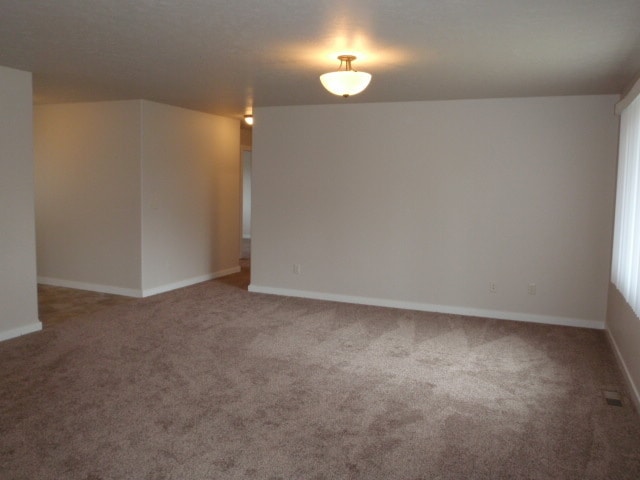 Building Photo - Newer house with attached garage
