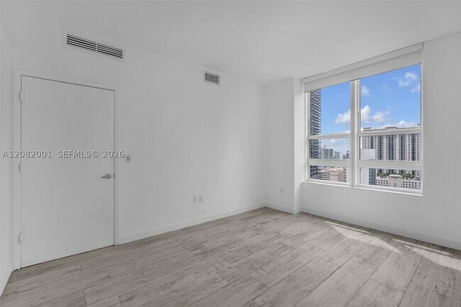 Foto del edificio - 951 Brickell Ave
