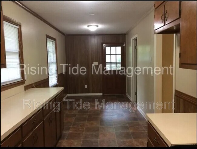 Foto del edificio - 120 16th Terrace NE