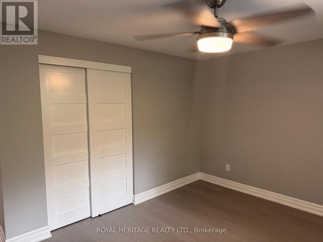 Building Photo - 286 Lorindale Dr